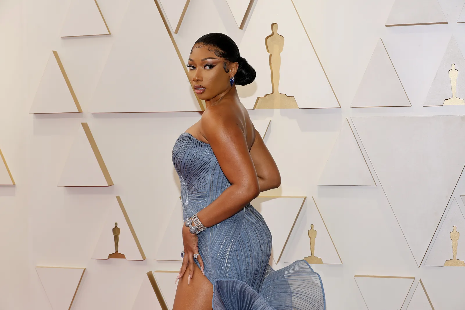 Megan Thee Stallion Measurements: Height, Body Details, and Fitness Journey Megan Thee Stallion Measurements