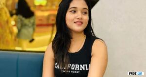 Komal Kharat Age, Biography, Husband, Family & Net Worth Komal Kharat Age and Early Life